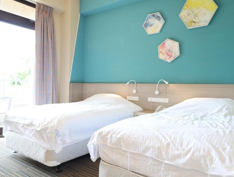 Breeze And Waves Hostel Jinning Exterior foto