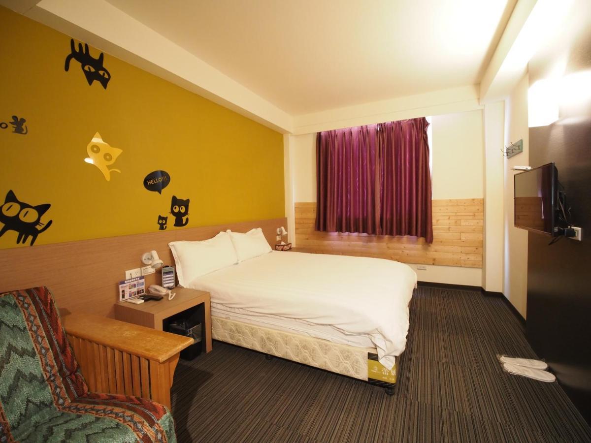 Breeze And Waves Hostel Jinning Exterior foto