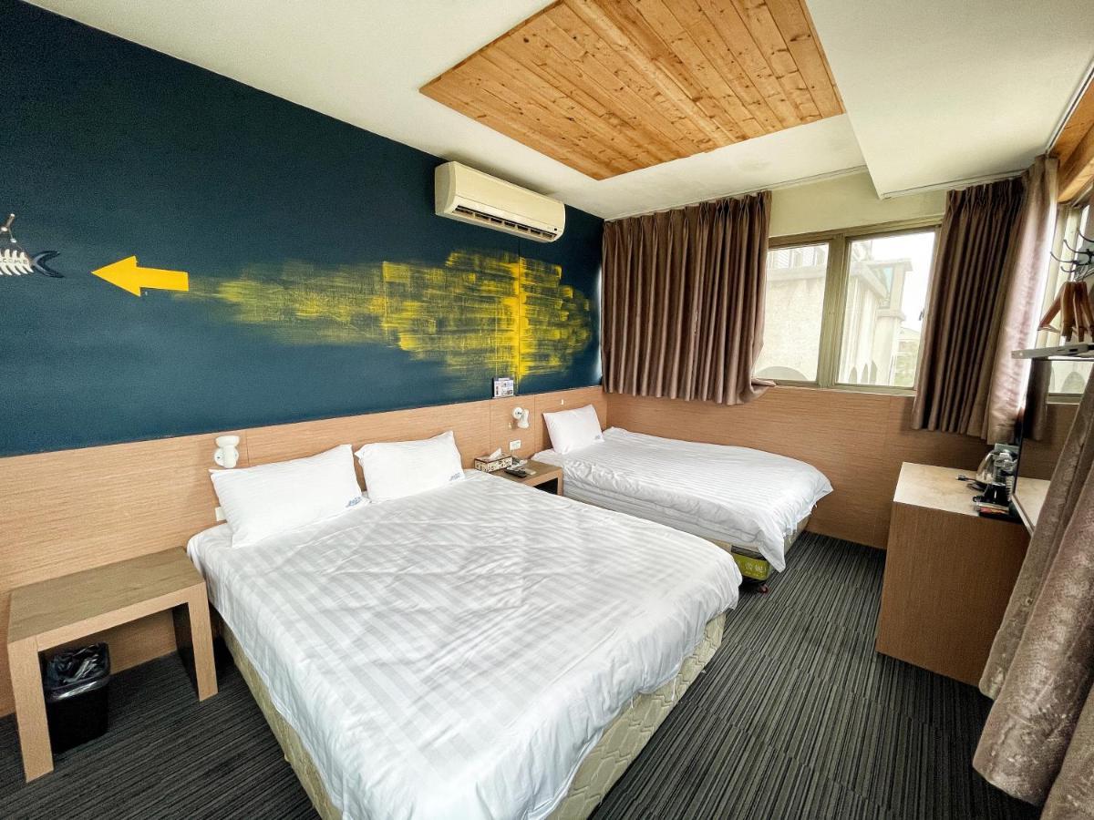 Breeze And Waves Hostel Jinning Exterior foto
