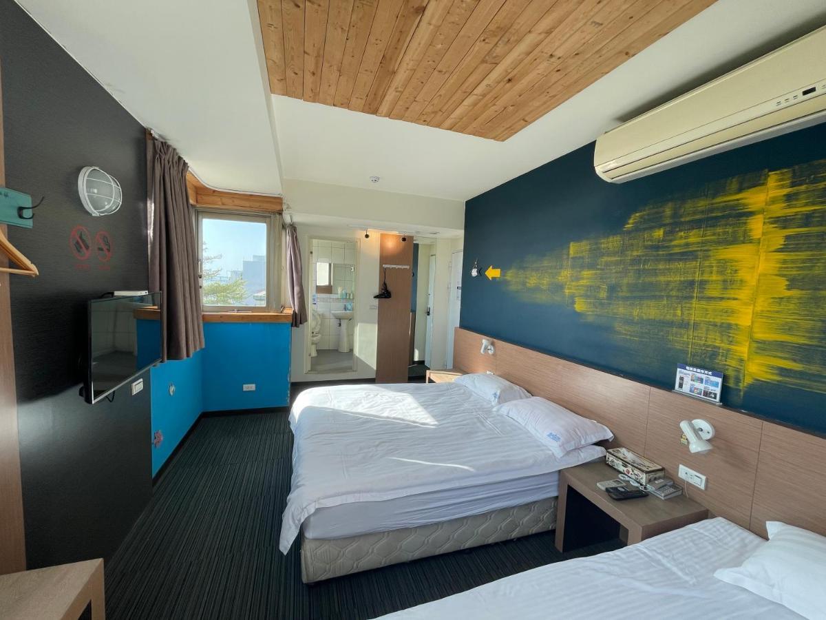 Breeze And Waves Hostel Jinning Exterior foto
